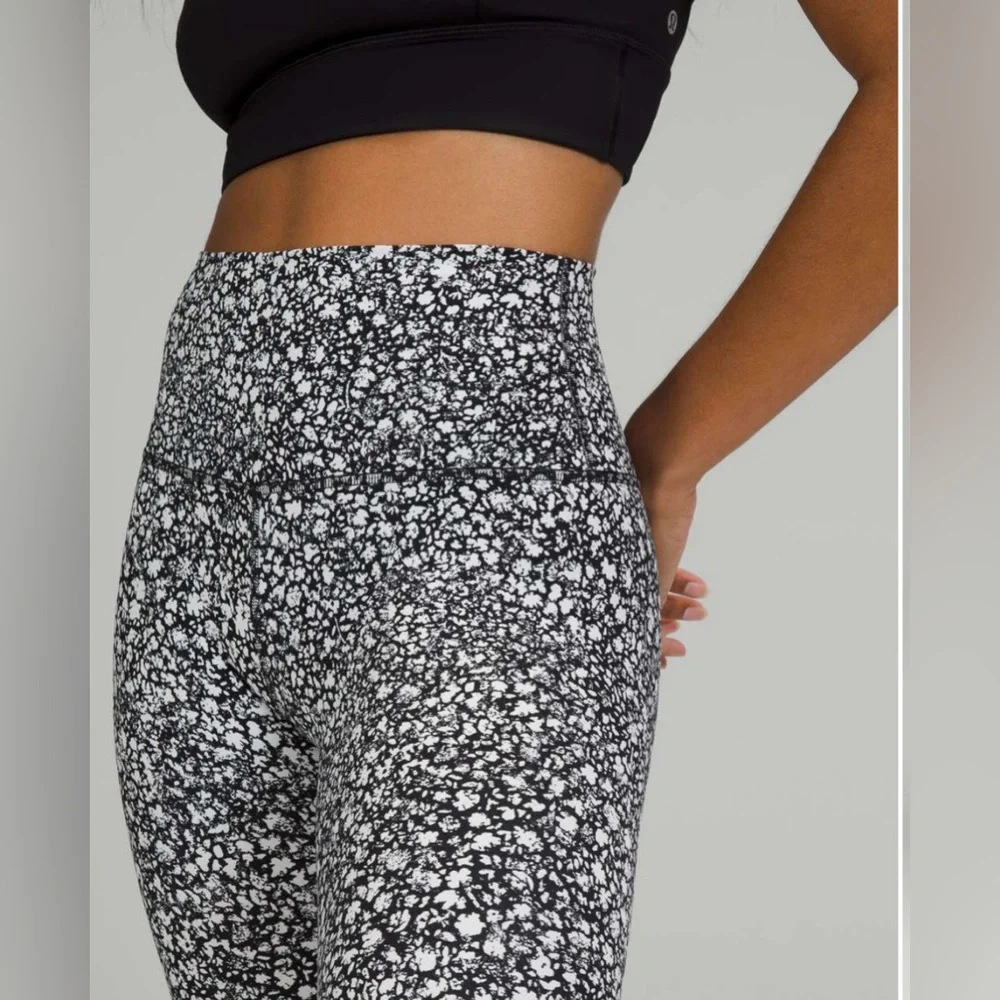 NWOT Lululemon Align High-Rise Pant 25" Venture Floral Alpine White Black - Picture 3 of 10